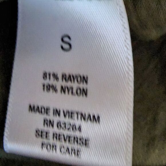 ROZ & ALI WOMEN'S ARMY GREEN TOP  1/4 QUARTER ZIP ROLL SLEEVE OPTION SIZE SMALL - Picture 7 of 7